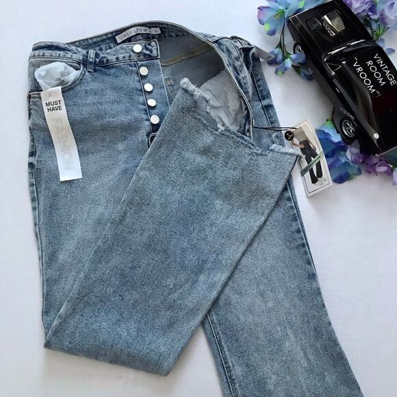 Tinseltown NWT High Rise Flare Jeans Juniors/Women 15/32 - Picture 5 of 10